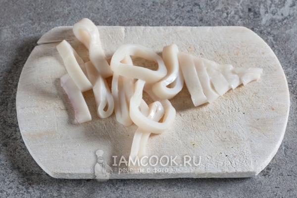 Порезать кальмаров