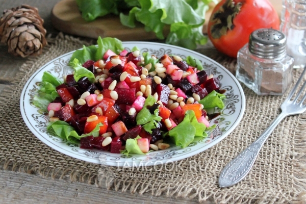 Рецепт салата со свеклой, кедровыми орешками и сыром