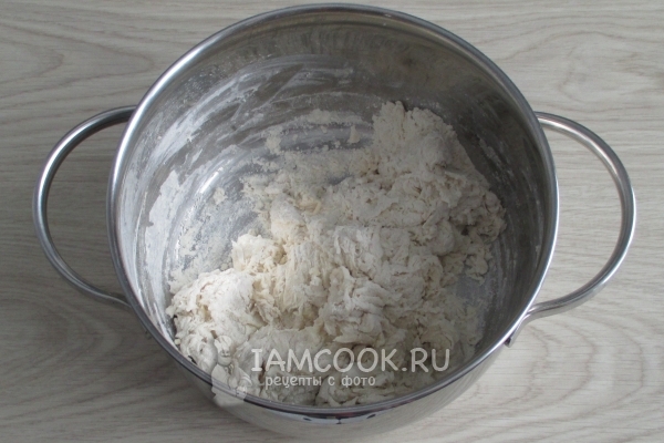 Всыпать муку