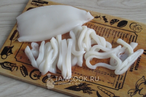 Порезать кальмаров