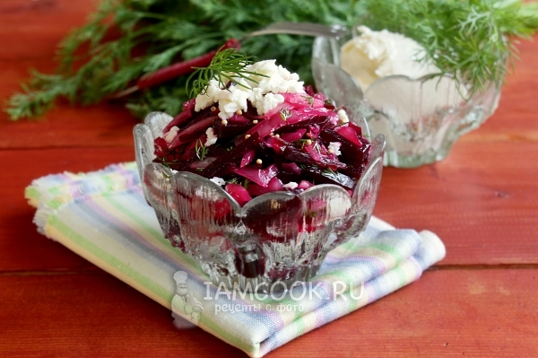 Рецепт салата из маринованной свеклы и сыра