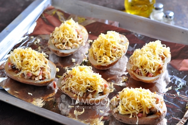 Посыпаем сыром