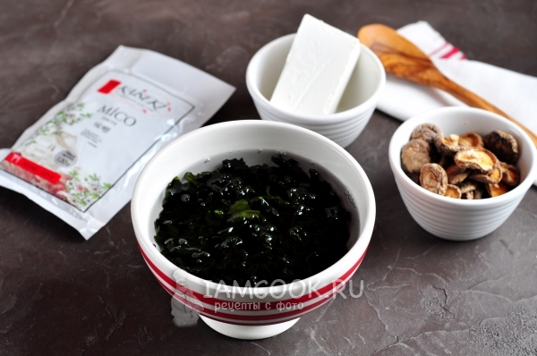 Залить водоросли водой