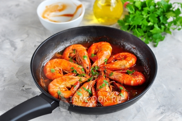 Фото тигровых креветок, жаренных в томатном соусе