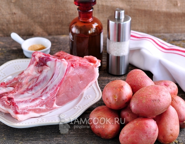 Ингредиенты для картошки по-деревенски с мясом в духовке