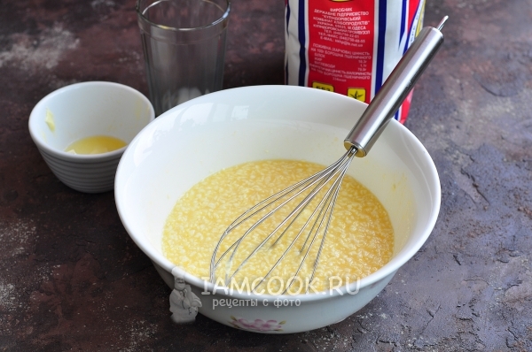 Добавить масло и молоко