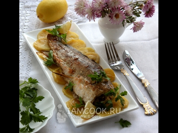 Щука с картофелем в фольге в духовке, рецепт с фото