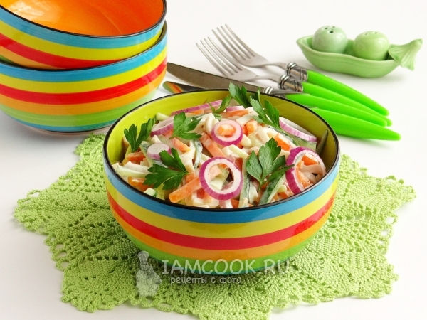 Салат из кальмаров с морковью и огурцом, рецепт с фото