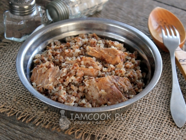 Гречка с тушенкой в кастрюле, рецепт с фото