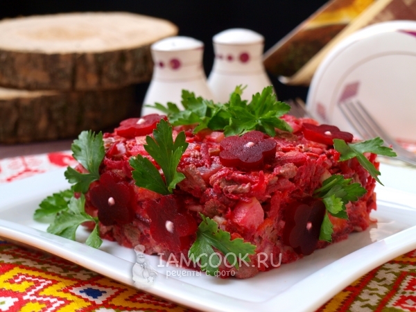 Салат с говядиной, свеклой и морковью, рецепт с фото