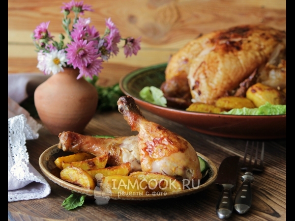 Картошка по-деревенски с курицей в духовке, рецепт с фото