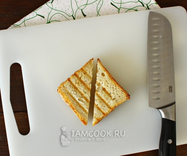 Разрезать тост на треугольнички