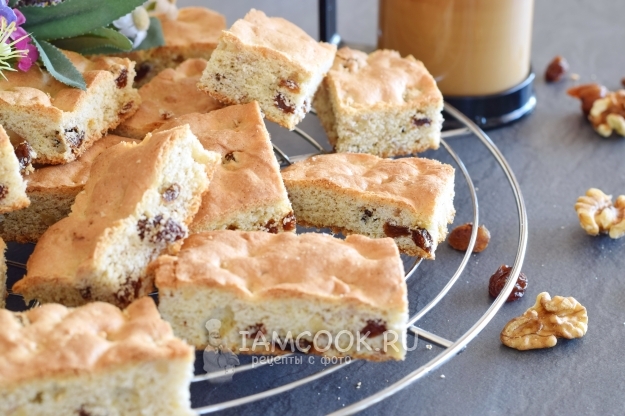 Готовое печенье «Мазурка» с грецкими орехами и изюмом