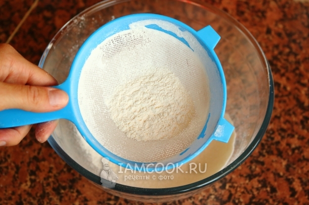 Просеять муку