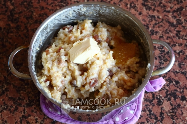 Положить масло