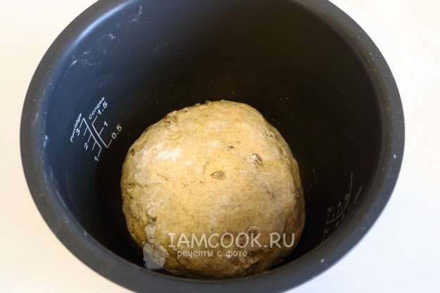 Положить тесто в мультиварку