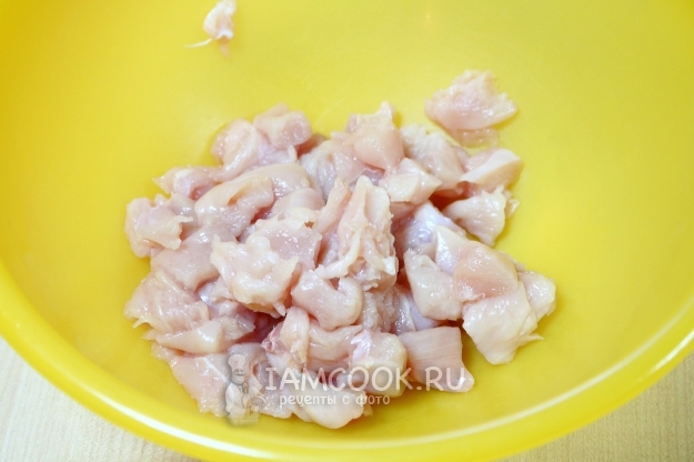 Порезать куриное филе