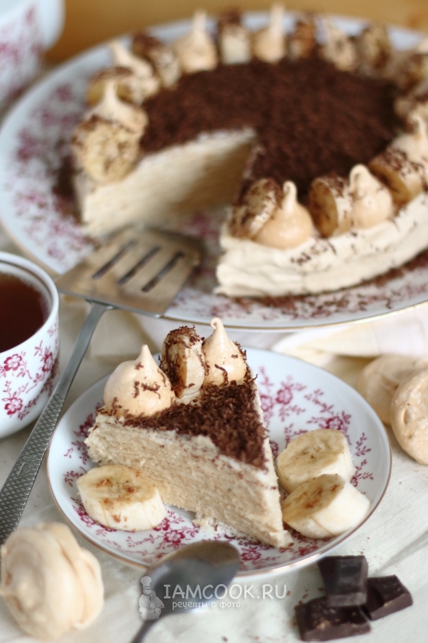 Фото вафельного торта со сгущенкой и бананами