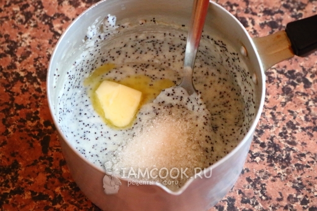 Добавить масло и сахар