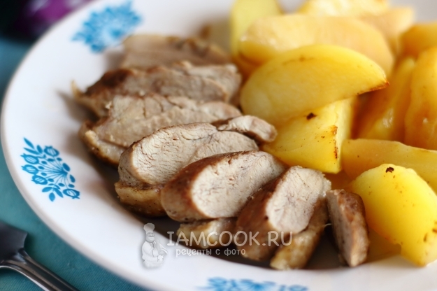 Рецепт утиной грудки с яблоками и картофелем