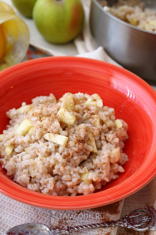 Рецепт пшеничной каши с яблоками