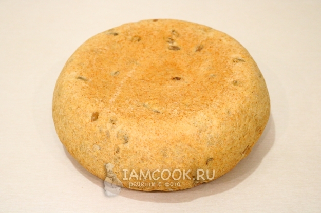 Готовый цельнозерновой хлеб в мультиварке