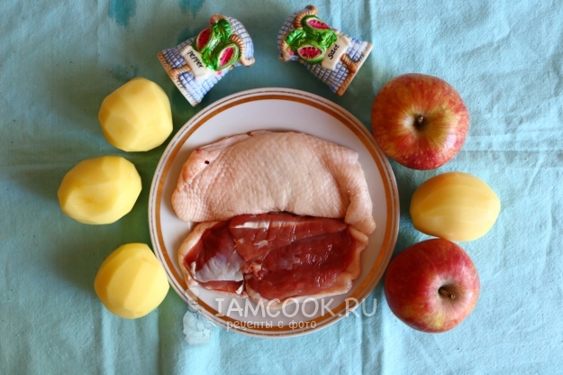 Ингредиенты для утиной грудки с яблоками и картофелем