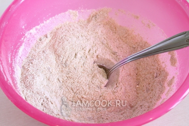 Размешать сухую смесь