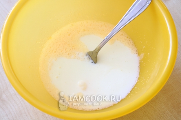 Влить кефир