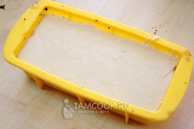 Залить мак тестом