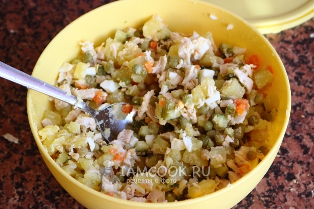 Размешать салат