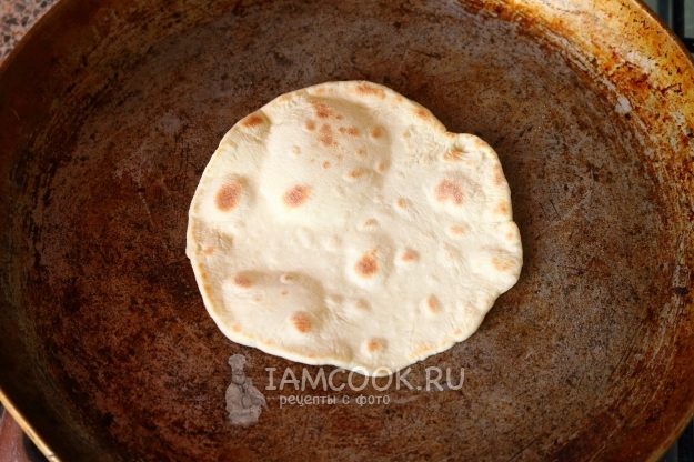 Пожарить лепешку