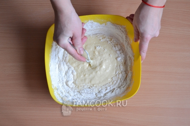 Размешать тесто