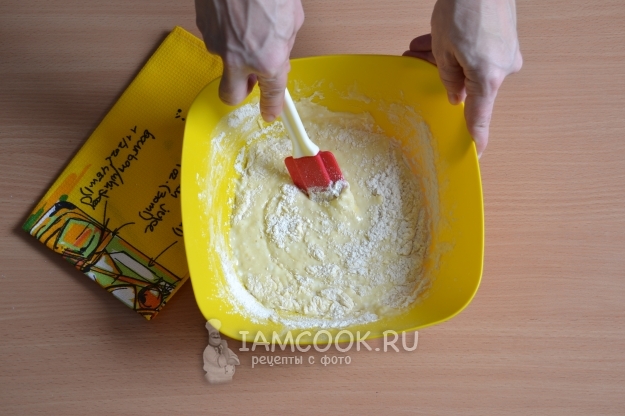 Размешать тесто