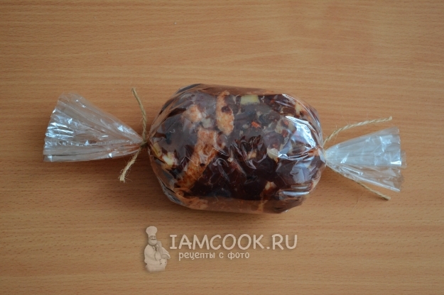 Завернуть мясо в рукав