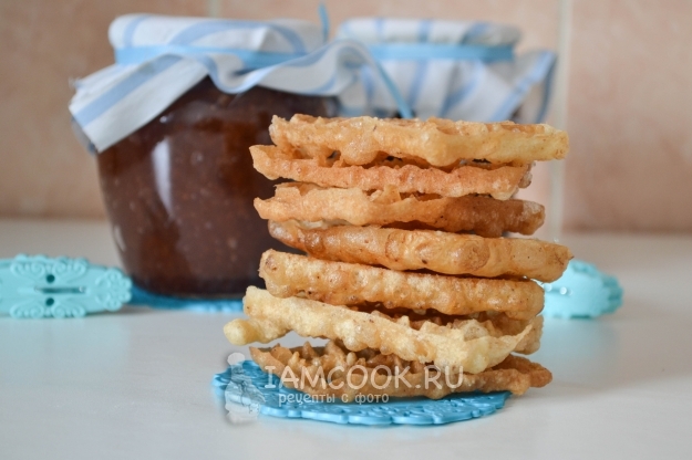 Фото хвороста из жидкого теста с формочками