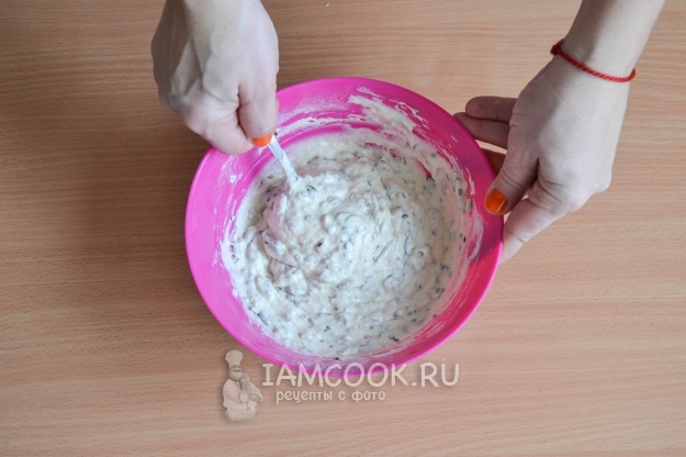 Размешать тесто