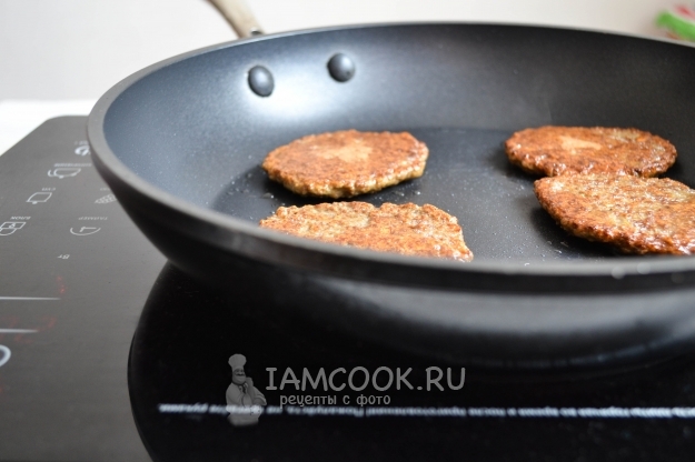 Пожарить оладьи