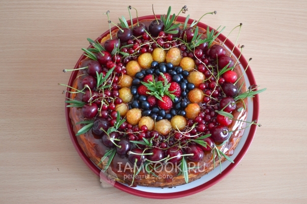 Фото творожной запеканки с вишней