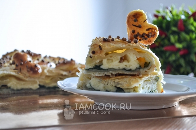 Рецепт пирога с щавелем из слоеного теста