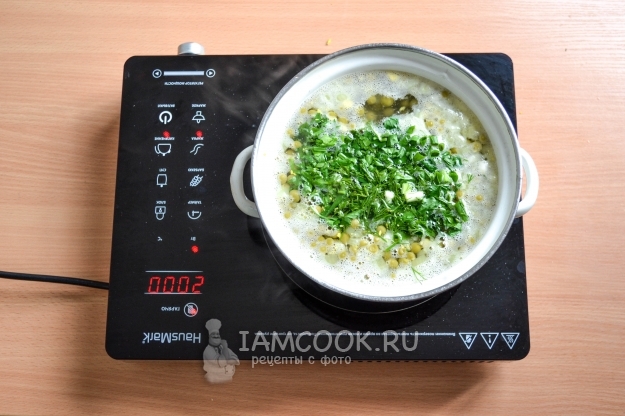 Положить зелень