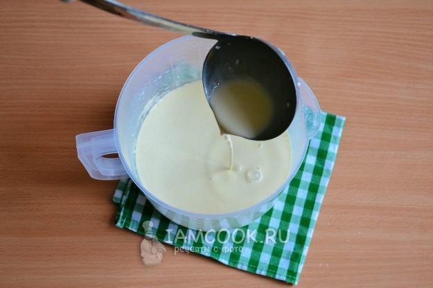 Размешать тесто