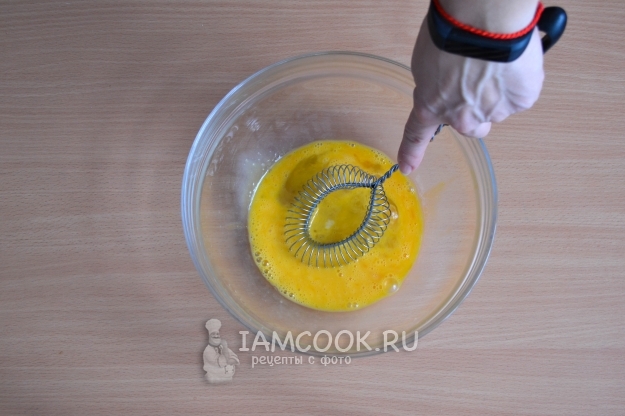 Взбить яйца
