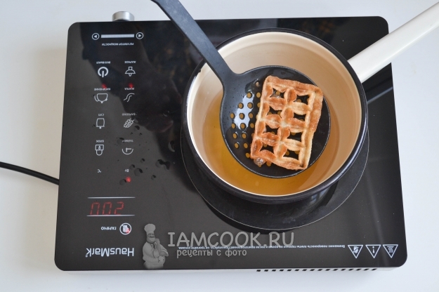 Достать хворост шумовкой