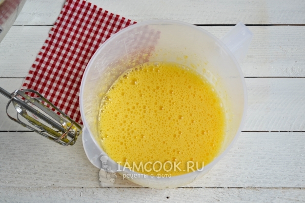 Взбить яйца