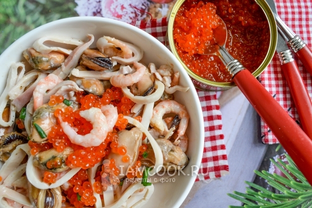 Рецепт салата «Нептун» с креветками и красной икрой