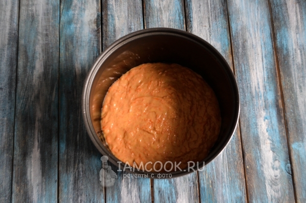 Перелить тесто в мультиварку