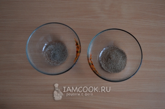 Всыпать какао и корицу