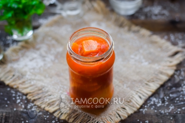 Положить лечо в банку