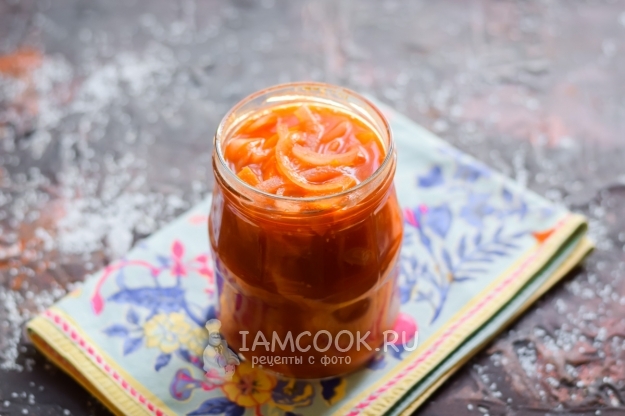 Положить лечо в банку